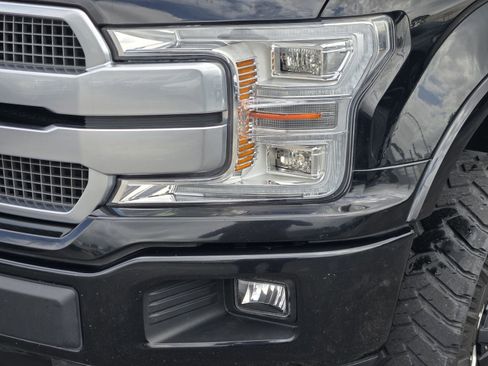 Used 2018 Ford F150 Platinum w/ Equipment Group 701A Luxury image 9