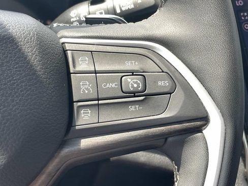 Used 2024 Jeep Grand Cherokee L Limited w/ Luxury Tech Group II AWD/4WD image 22