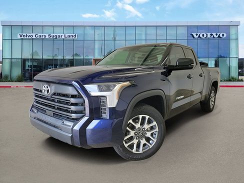 Used 2022 Toyota Tundra SR5 w/ SR5 Convenience Package RWD image 1