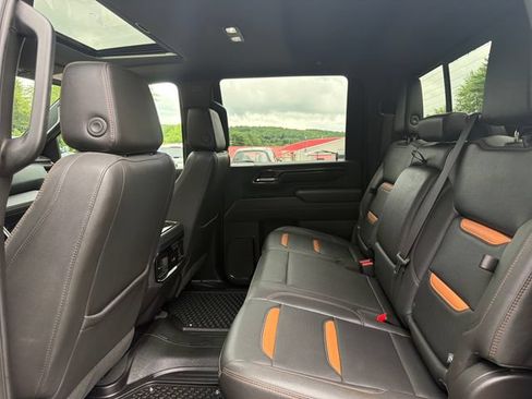 Used 2024 GMC Sierra 2500 AT4 w/ AT4 Premium Plus Package AWD/4WD image 27