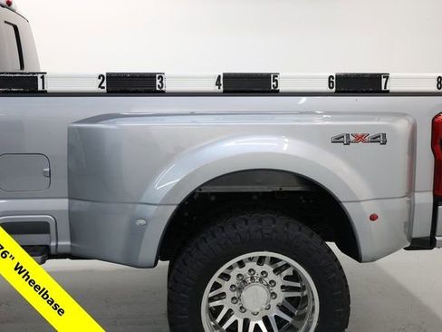 Used 2024 Ford F450 Platinum image 33