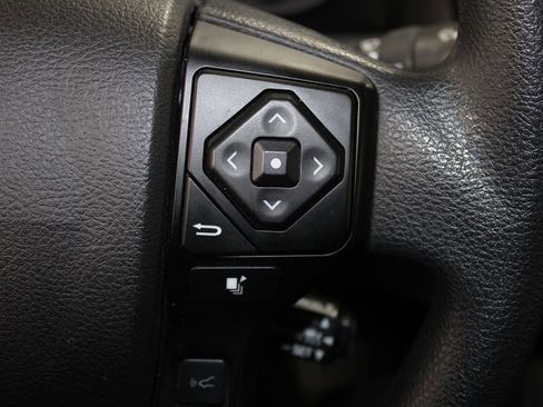 Used 2022 Toyota Tacoma SR image 35