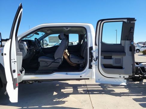 New 2026 Ford F550 XL image 8