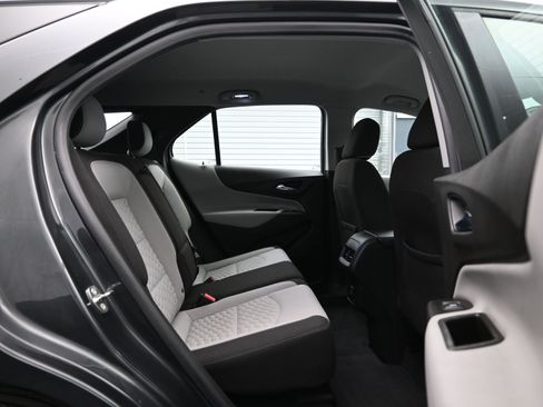 Used 2019 Chevrolet Equinox LS image 11