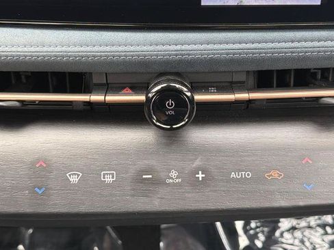 Certified 2023 Nissan Ariya AWD/4WD image 6