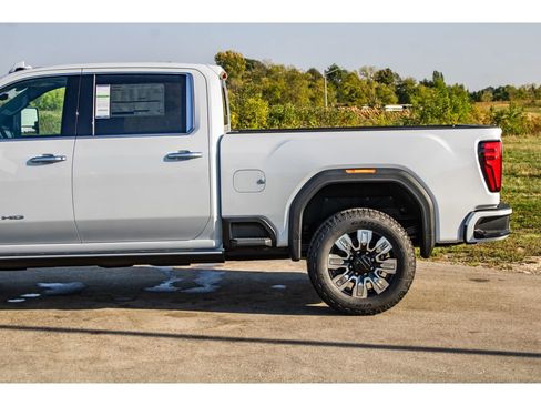 New 2026 GMC Sierra 2500 Denali w/ Denali Reserve Package image 45
