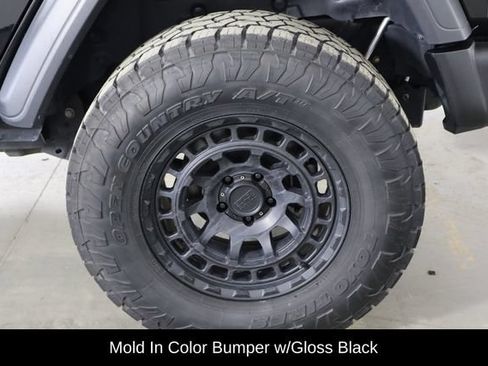 Used 2021 Jeep Wrangler Unlimited Sport AWD/4WD image 36