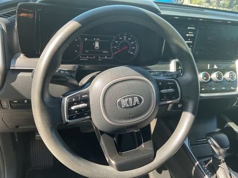Used 2021 Kia Sorento LX FWD image 15