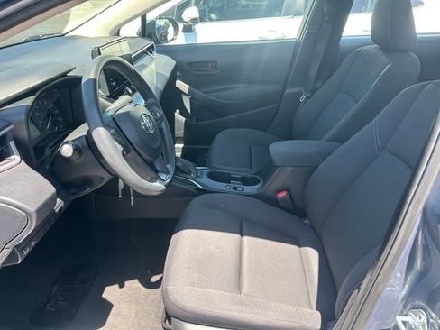 Used 2023 Toyota Corolla LE FWD image 9