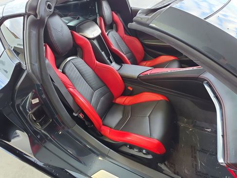 Used 2020 Chevrolet Corvette Stingray Premium Cpe w/ 3LT Preferred Equipment Group image 29