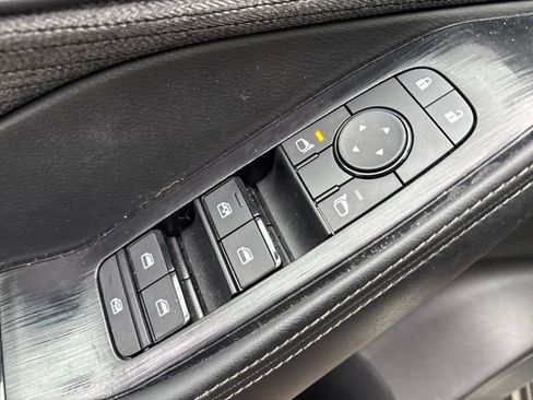 Certified 2023 Nissan Rogue SV image 12