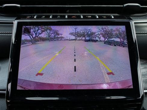 Used 2024 Jeep Grand Cherokee L Limited w/ Black Appearance Package image 14