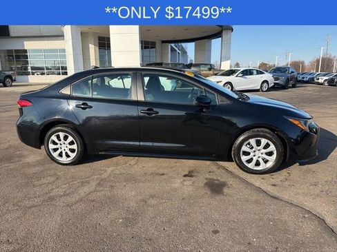 Used 2024 Toyota Corolla LE image 12