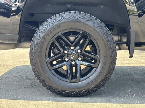 Used 2024 Chevrolet Silverado 1500 Custom Trail Boss AWD/4WD image 30