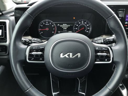 Used 2022 Kia Sorento X-Line EX image 17