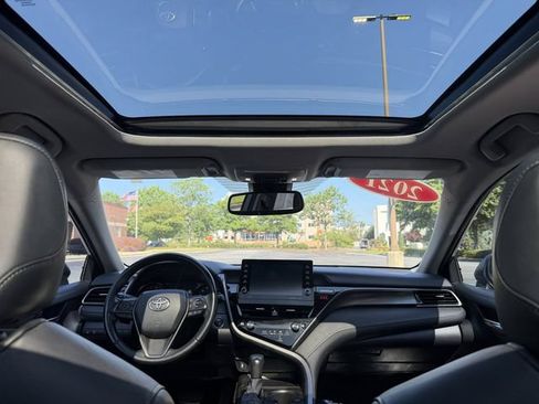 Used 2021 Toyota Camry XSE FWD image 39