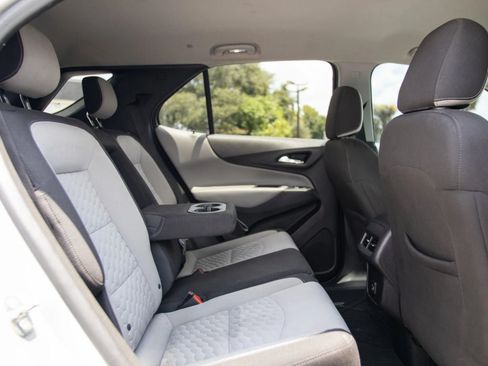 Used 2019 Chevrolet Equinox LS w/ LS Convenience Package AWD/4WD image 19