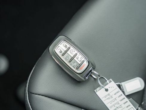 New 2027 Chrysler Pacifica Select FWD image 50