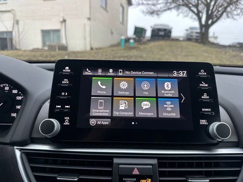 Used 2018 Honda Accord EX-L image 16