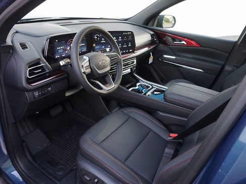 New 2026 Chevrolet Traverse Z71 w/ Driver Confidence Package image 9