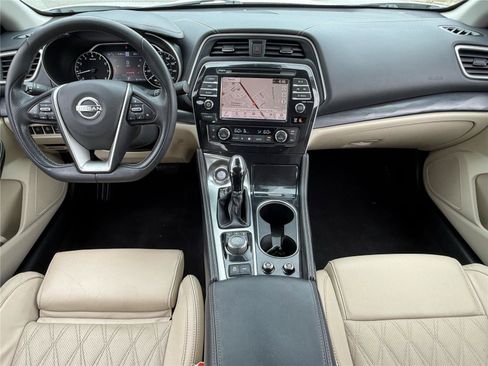 Used 2023 Nissan Maxima Platinum w/ Sport Mat Group FWD image 8