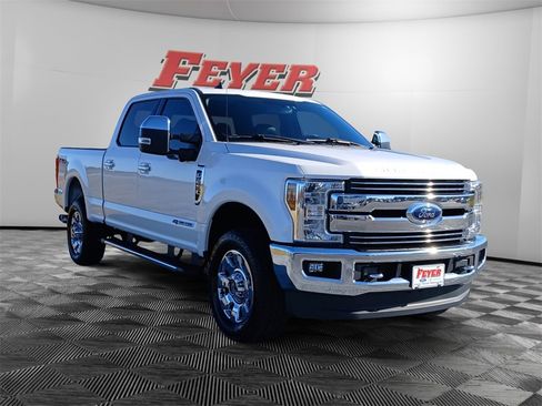 Certified 2019 Ford F250 Lariat w/ Chrome Package image 7