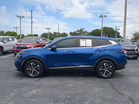 Used 2024 Kia Sportage EX FWD image 9