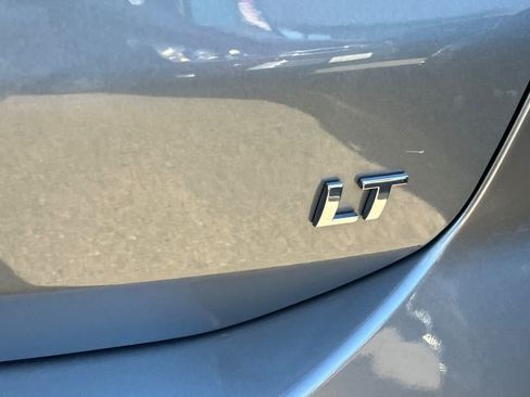Used 2023 Chevrolet Equinox LT w/ Driver Convenience Package FWD image 21