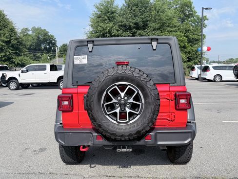Used 2025 Jeep Wrangler Unlimited Rubicon AWD/4WD image 8