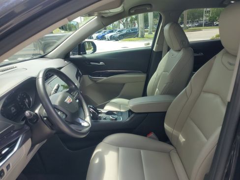Used 2023 Cadillac XT4 Luxury FWD image 19