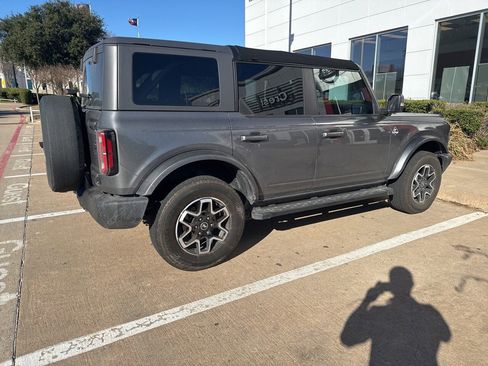 Used 2024 Ford Bronco Outer Banks image 3