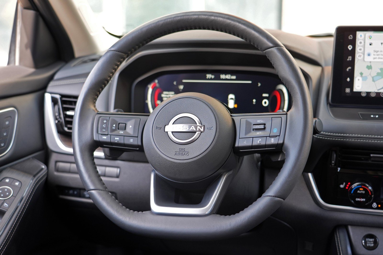 Used 2024 Nissan Rogue Platinum w/ Platinum Premium Package FWD image 20