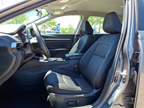 Used 2021 Nissan Altima 2.5 SV FWD image 13