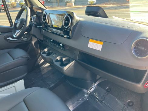 New 2026 Mercedes-Benz Sprinter 2500 image 22