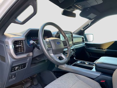 Used 2024 Ford F150 XLT w/ Mobile Office Package image 9