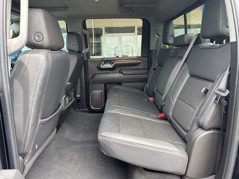 Used 2025 GMC Sierra 3500 Denali w/ Denali Reserve Package AWD/4WD image 25