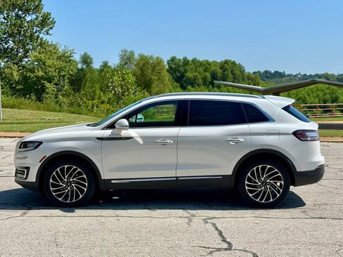 Used 2019 Lincoln Nautilus Reserve AWD/4WD image 11