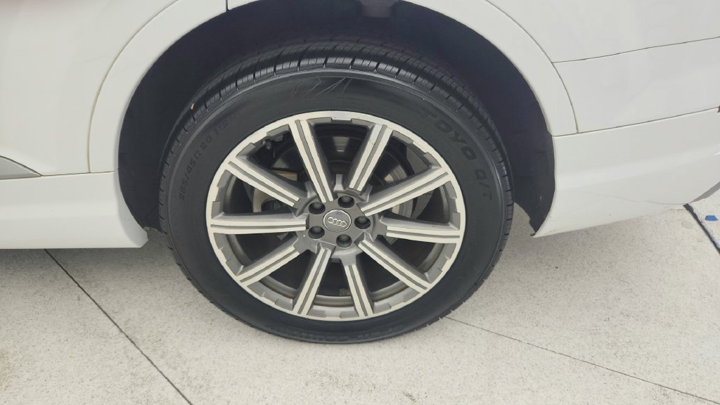 Used 2018 Audi Q7 3.0T Premium Plus w/ Premium Plus Package AWD/4WD image 27