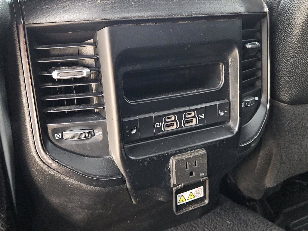 Used 2022 RAM 3500 Limited AWD/4WD image 41