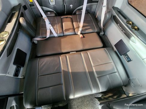 Used 2017 Ford Transit 150 XLT image 9