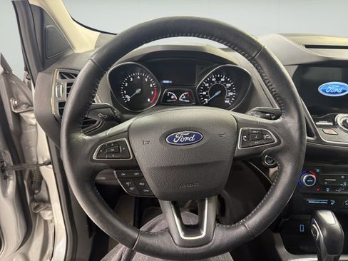 Used 2018 Ford Escape Titanium FWD image 17