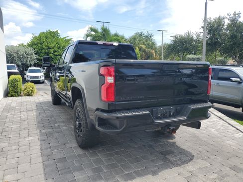 Used 2024 Chevrolet Silverado 2500 High Country w/ High Country Premium Package AWD/4WD image 4