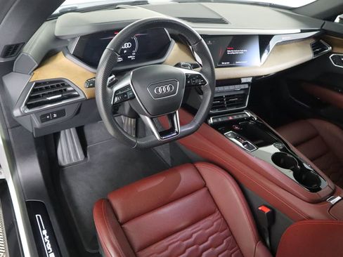 Certified 2023 Audi e-tron GT Prestige image 9