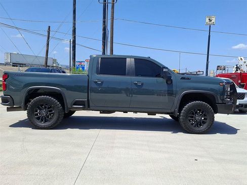 Used 2025 Chevrolet Silverado 2500 LT w/ Trail Boss Package AWD/4WD image 5
