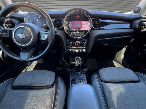 Used 2022 MINI Cooper SE FWD image 7