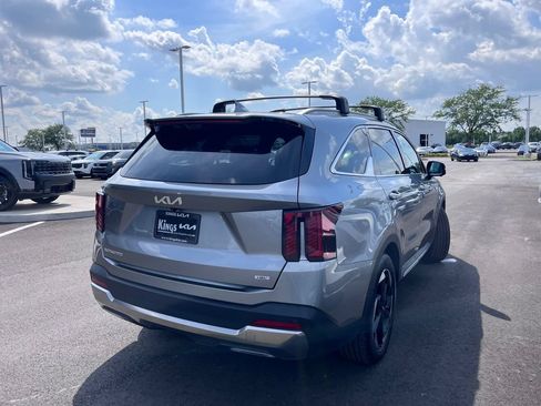 Certified 2025 Kia Sorento SX Prestige AWD/4WD image 4