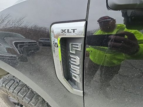 Used 2019 Ford F350 XLT w/ XLT Value Package image 14