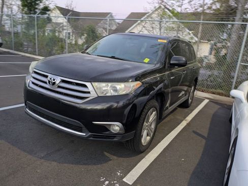 Used 2013 Toyota Highlander Limited image 4