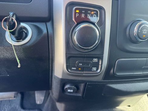 Used 2019 RAM 1500 Classic SLT image 18