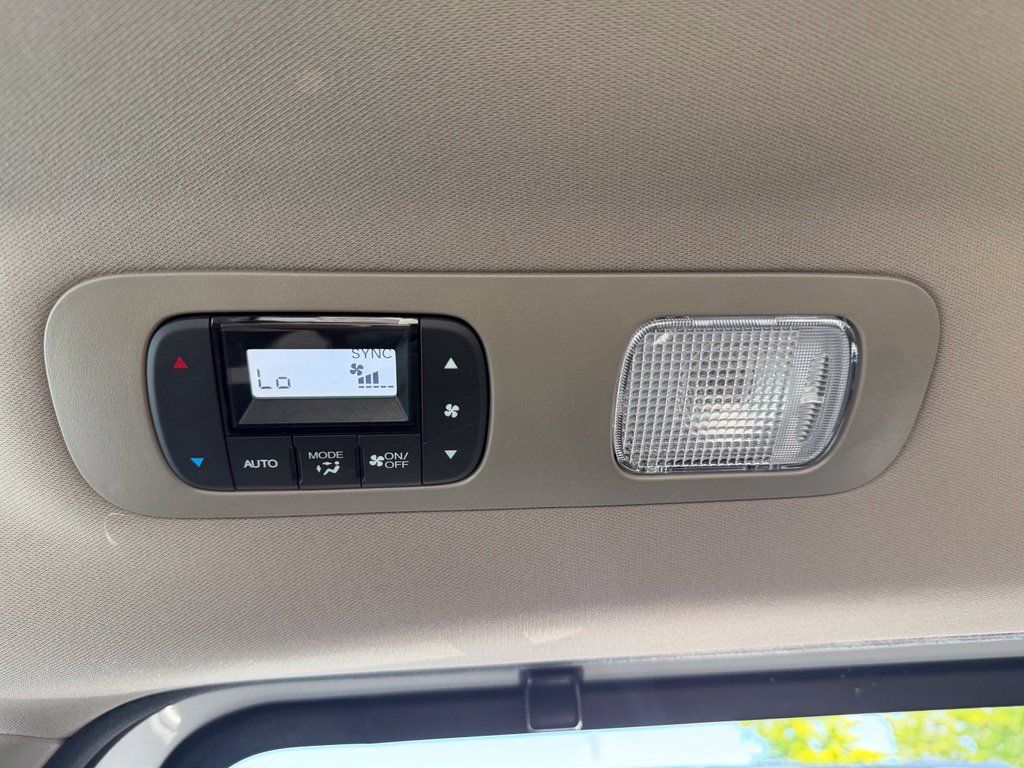 Certified 2024 Honda Odyssey EX-L image 38